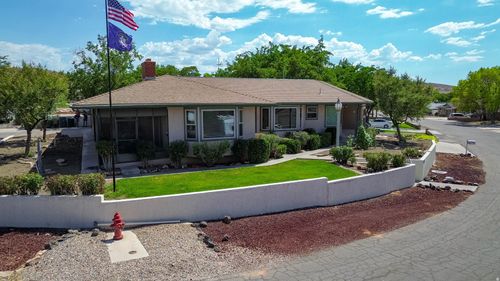 1272 Chokeberry Dr, St. George, UT, 84790-1203 | Card Image