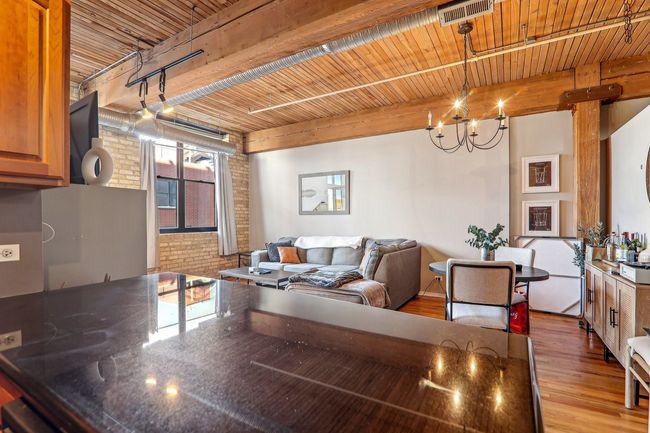 APT-207 - 2911 N Western Ave, Condo with 2 bedrooms, 2 bathrooms and 1 parking in CHICAGO IL | Image 12