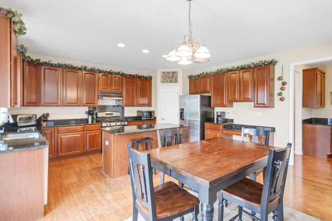 13 Benton Ct, House other with 4 bedrooms, 4 bathrooms and 3 parking in Algonquin IL | Image 11