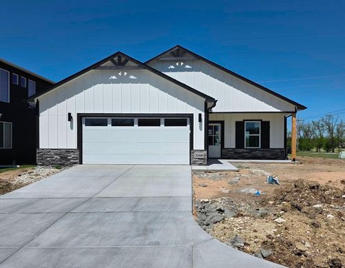 3160 E Highridge St, Park City, KS, 67219-4582 | Card Image