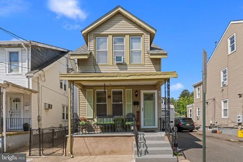 907 Quinton Ave, HAMILTON, NJ, 08629-2405 | Card Image