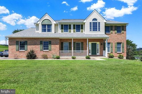 105 Misty Ln, Reading, PA, 19606-9763 | Card Image