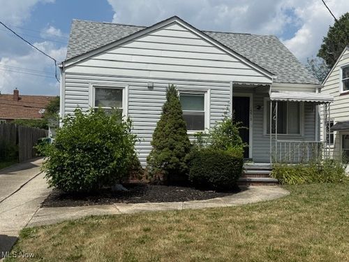 15513 Rockside Rd, Maple Heights, OH, 44137-3948 | Card Image