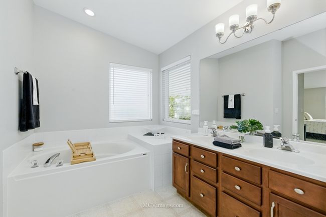 16347 W Cagwin Dr, House other with 4 bedrooms, 3 bathrooms and 2 parking in Lockport IL | Image 23