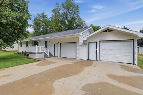1920 Carey Street, WISCONSIN RAPIDS, WI, 54495 | Card Image
