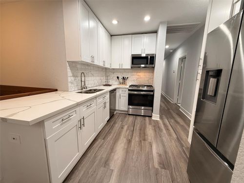 7334 Texas St, Houston, TX, 77011-4745 | Card Image