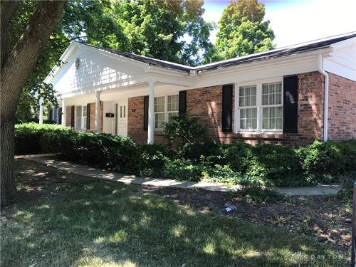 701-701 Far Hills Ave, Oakwood, OH, 45419-3412 | Card Image