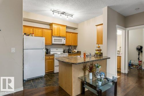 135-16807 100 Ave Nw, Edmonton, AB, T5P4Z6 | Card Image