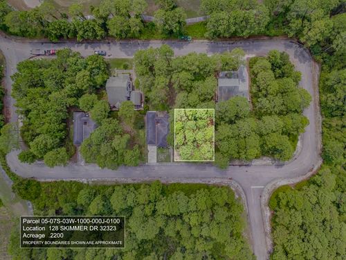 128 Skimmer Dr, CARRABELLE, FL, 32322-8017 | Card Image