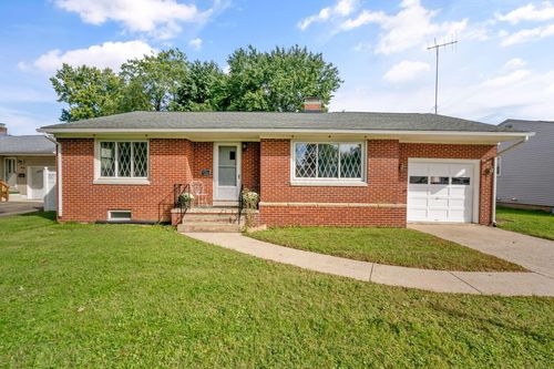 1826 Nelson Rd, Lancaster, OH, 43130-1641 | Card Image