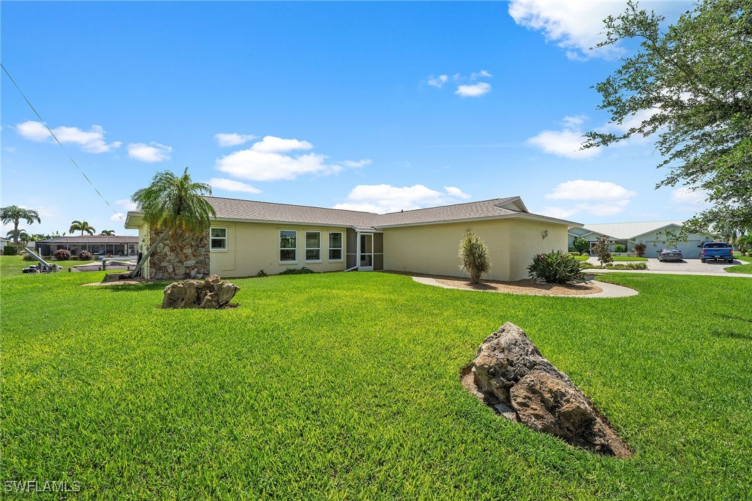 11th Ave, Cape Coral, FL 33904