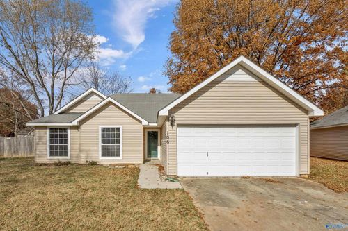 106 Yellowwood Ct, Madison, AL, 35758-8294 | Card Image