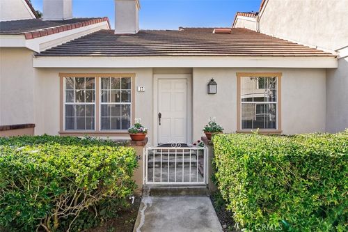 17 Dartmouth, Irvine, CA, 92612-2638 | Card Image