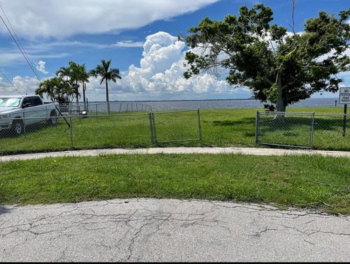 4460 Gardner Dr, PORT CHARLOTTE, FL, 33952-9727 | Card Image