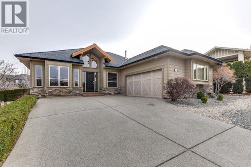 688 Almandine Crt, Kelowna, BC, V1W4Z5 | Card Image