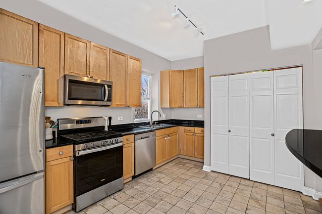 APT-3E - 1526 W Ardmore Ave, Condo with 2 bedrooms, 1 bathrooms and null parking in Chicago IL | Image 8