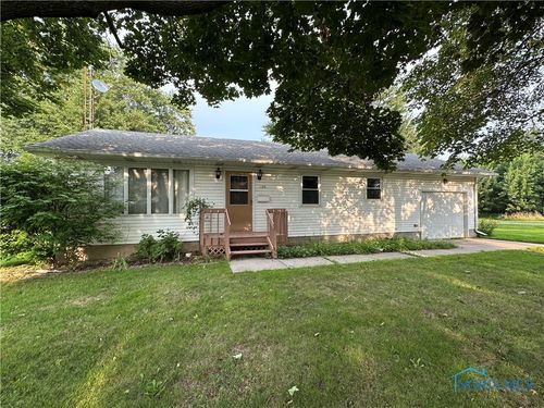 120 N Oakwood St, Wauseon, OH, 43567-1432 | Card Image