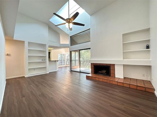 3-213-4711 Spicewood Springs Rd, Austin, TX, 78759-8597 | Card Image