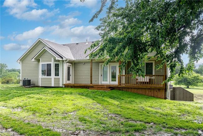 938 Mount Calvary Rd, House other with 5 bedrooms, 3 bathrooms and null parking in Lansing KS | Image 26