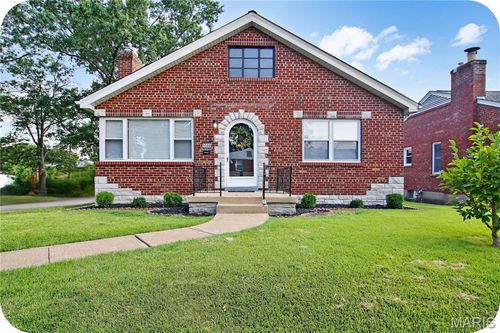 5500 Lindenwood Ave, Saint Louis, MO, 63109-1505 | Card Image
