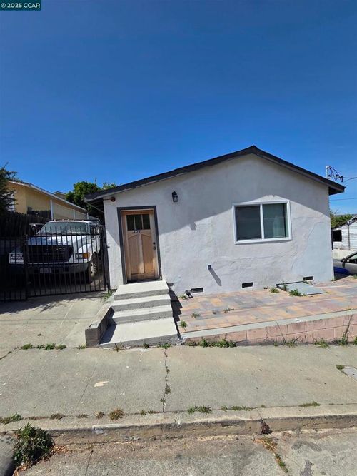 408 4th St, Rodeo, CA, 94572-1409 | Card Image