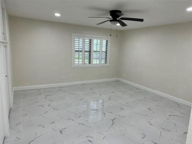 9102 N Allegro St, House other with 2 bedrooms, 2 bathrooms and null parking in Houston TX | Image 9
