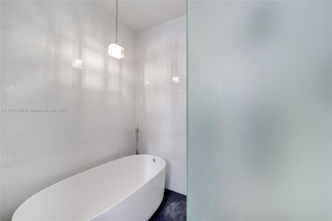 6121 Lagorce Dr, House other with 4 bedrooms, 2 bathrooms and null parking in Miami Beach FL | Image 26
