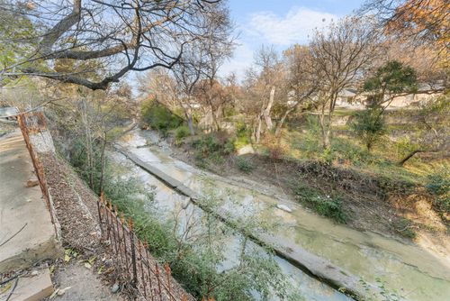 607 Shadywood Ln, Richardson, TX, 75080-6906 | Card Image