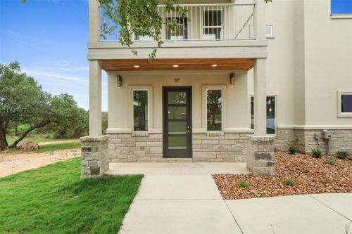 301 Knights Row, Horseshoe Bay, TX, 78657-2202 | Card Image