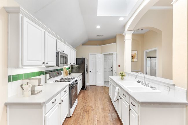 8013 Springmoss Dr, House other with 3 bedrooms, 2 bathrooms and null parking in Plano TX | Image 11