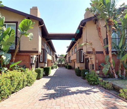 apt-4-1348 E Orange Grove Blvd, Pasadena, CA, 91104-3075 | Card Image