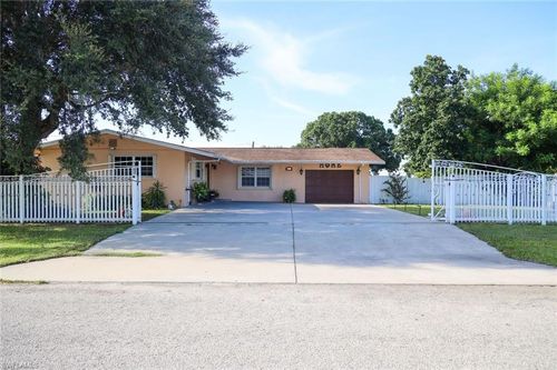 1109 W Ventura Ave, Clewiston, FL, 33440-3416 | Card Image