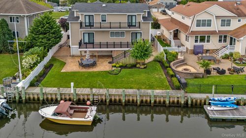 236 E Shore Dr, Massapequa, NY, 11758-8401 | Card Image