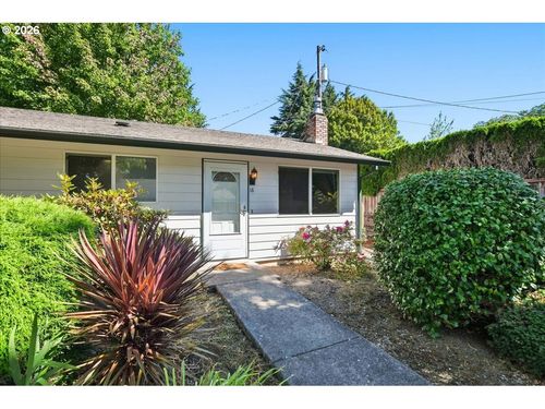 18-3300 Kauffman Ave, Vancouver, WA, 98660-1466 | Card Image