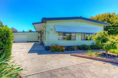 174 Westgate Cir, Santa Rosa, CA, 95401-9023 | Card Image