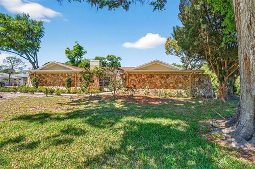 2111 Paddock Cir, DUNEDIN, FL, 34698-2426 | Card Image