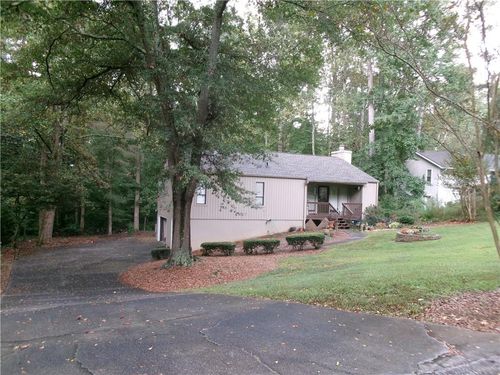 2735 Wendy Ln, Marietta, GA, 30062-1438 | Card Image