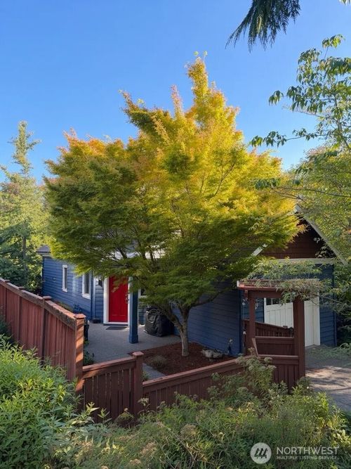 2858 Nw 90th Pl, Seattle, WA, 98117-2931 | Card Image