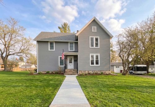 north-721 Dean St, Woodstock, IL, 60098-3818 | Card Image