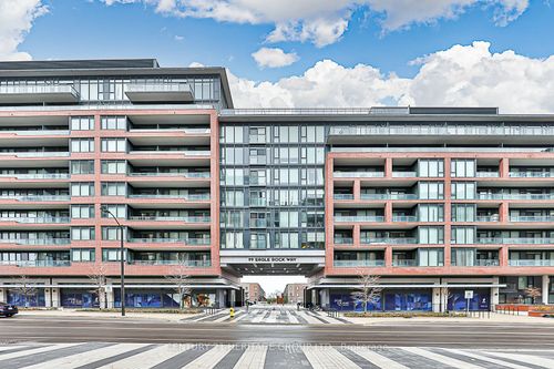 226-99 Eagle Rock Way, Maple, ON, L6A5A7 | Card Image