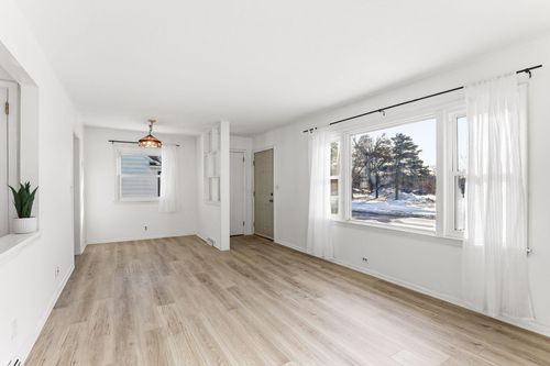 9000 Cedar Lake Rd S, Saint Louis Park, MN, 55426-2355 | Card Image