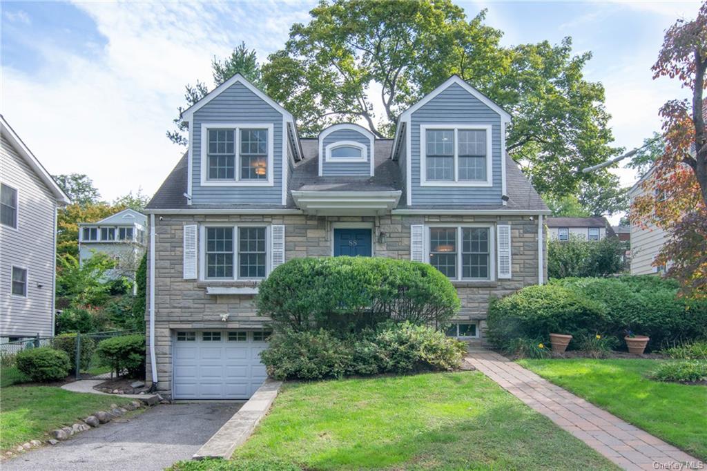 Macarthur Ln, Tarrytown, NY 10591