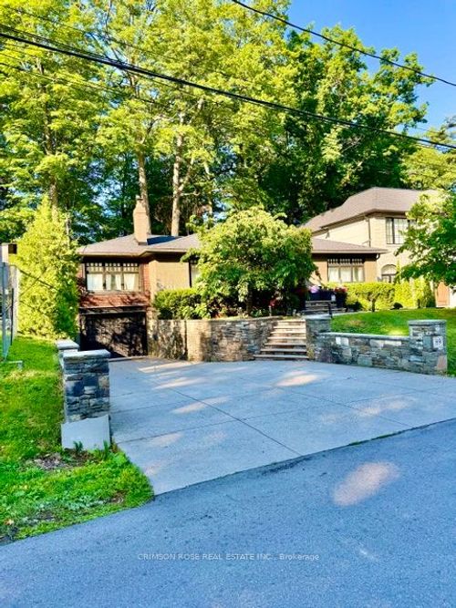 89 Holyrood Ave, Oakville, ON, L6K2V4 | Card Image