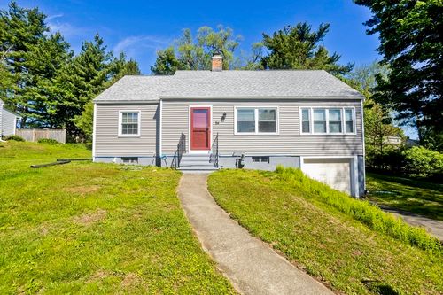 94 Porter Rd, East Longmeadow, MA, 01028-1318 | Card Image