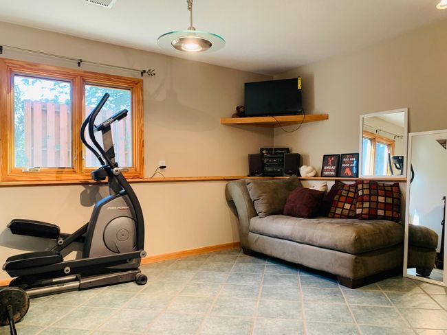 Third Bedroom - Lower | Image 22