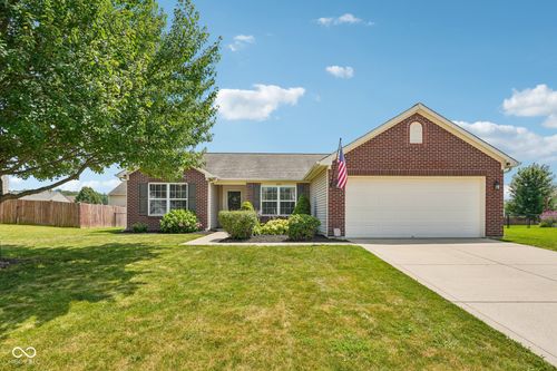 8151 Stonelick Dr, Avon, IN, 46123-6508 | Card Image