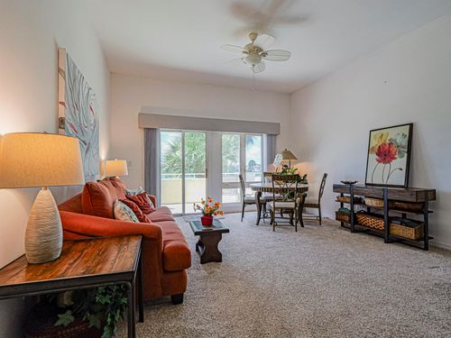 202-5025 Harmony Cir, Vero Beach, FL, 32967-7206 | Card Image