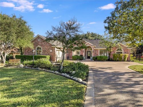 207 Tellus St, Lakeway, TX, 78734-3832 | Card Image