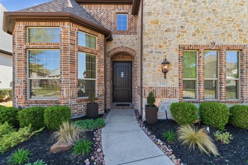 2801 Seabiscuit Rd, Celina, TX, 75009-1426 | Card Image