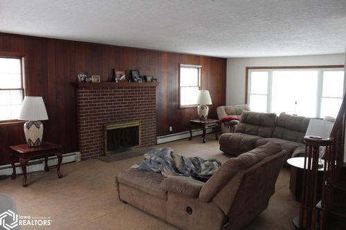 2320 190th St, Garner, IA, 50438-8736 | Card Image